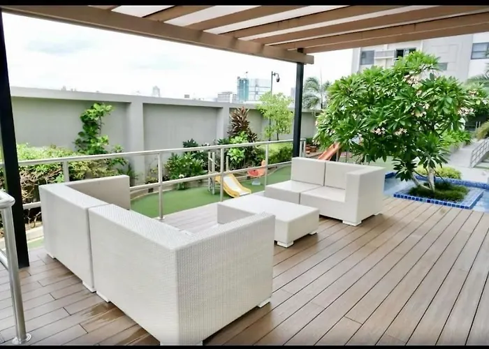 Hidden Gem At Cebu's Tallest Tower 公寓式飯店